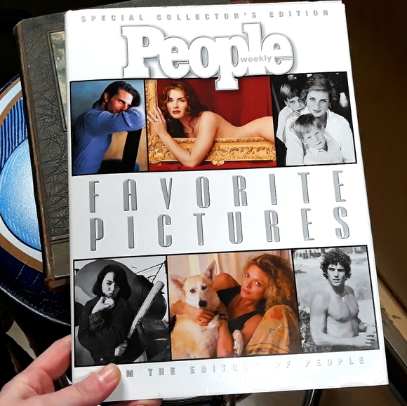 4/$20 Y2K People's Favorite Pictures